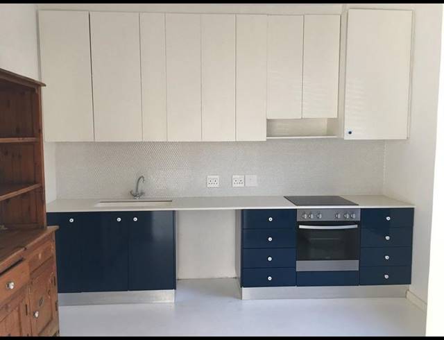 2 BEDROOM PROPERTY TO RENT IN BISHOPSCOURT